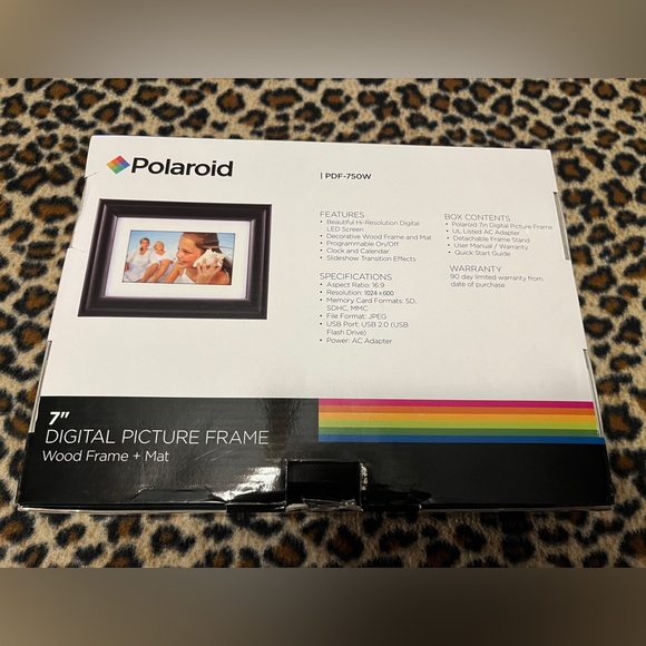NEW in box-Polaroid 7 inch digital picture with wood frame - Picture 2 of 5